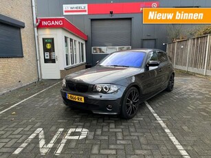 BMW 1-serie 118 I 5 drs - airco sportpakket in zeer nette staat