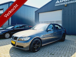 BMW 3-serie 320i High Executive full option