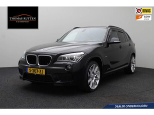 BMW X1 xDrive20i Executive 2014 | M Pakket | Dealer Onderhouden | Xenon | Cruise Control | Achteruitrij Camera | Digitaal Dashboard | Stoelverwarming | 2 Sleutels