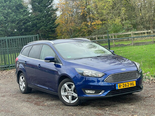 Ford Focus Wagon 1.5 Titanium Edition /Navi//Trekhaak/Stoelverwarming/