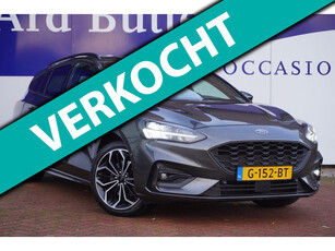 Ford Focus Wagon 150PK / LED / Full-Navigatie / Camera / stuur&stoel-verw. / 18