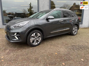 Kia E-Niro DynamicLine 64 kWh | Half leder | stoel en stuur verwarming