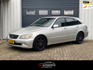 Lexus IS SportCross 200 Business AIRCO / NAP / APK / 6BAK!