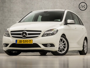 Mercedes-Benz B-Klasse 180 Prestige (NAVIGATIE, STOELVERWARMING, LEDER, ZWARTE HEMEL, CRUISE, SPORTSTOELEN, ARMSTEUN, PARKEERSENSOREN, NIEUWE APK, NIEUWSTAAT)