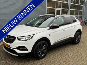 Opel Grandland X 1.2 Turbo Business +