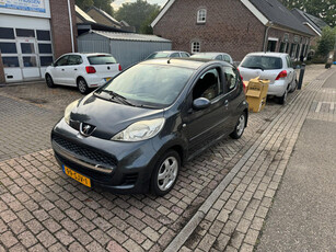 Peugeot 107 1.0-12V XS