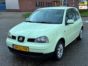 Seat Arosa 1.4i Stella 3-Dres Stuurbekrachtiging Airco Electric pakket Audio-CD/MP3 Colorpakket LMV 14