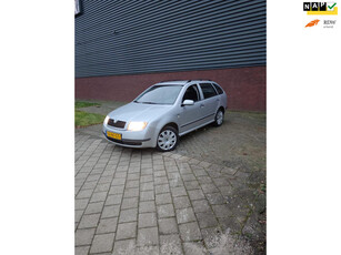 Skoda Fabia Combi 1.4-16V Creation met APK en kleine beurt