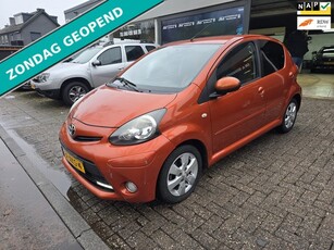 Toyota Aygo 1.0 VVT-i Dynamic Orange 1E EIGENAAR 12MND