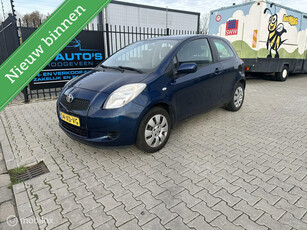 Toyota Yaris 1.3 VVTi Sol