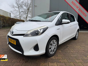 Toyota Yaris 1.5 Full Hybrid Aspiration AUTOMAAT / APK 2025 / RIJDT GOED