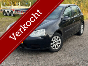 Volkswagen Golf 1.6 Sportline