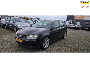 Volkswagen Golf 2.0 FSI Sportline