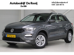 Volkswagen T-Roc 1.0 TSI Style Navigatie | Active info display | Parkeersensoren | Cruise Control