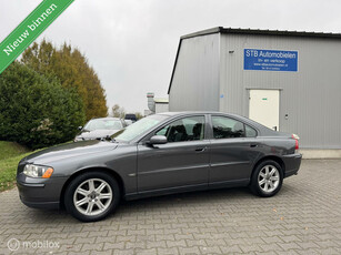 Volvo S60 2.4 Kinetic, Nieuwe apk