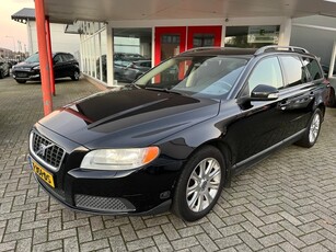 Volvo V 70 2.0 145PK Momentum TREKHAAK/YOUNGTIMER/ONDERHOUDSHISTORY