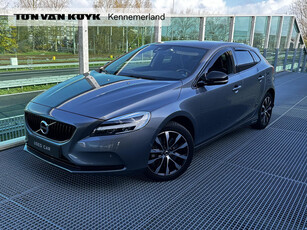 Volvo V40 1.5 T3 Dynamic Edition Automaat, Climate control, Cruise control, Harman-Kardon Premium Audio, Verwarmde voorstoelen, Verwarmde voorruit, Park Assist / Pilot, Trekhaak afneembaar.