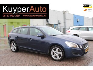 Volvo V60 1.6 T3 Kinetic 1e eig dealer onderh NAVI CLIMA