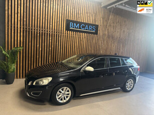 Volvo V60 2.0T Momentum [bj 2011] AUTOMAAT|Navi|Trkhaak