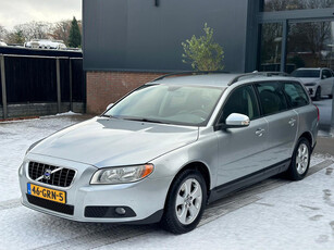 Volvo V70 2.0 Momentum LEER NAVI CRUISE CLIMA PDC