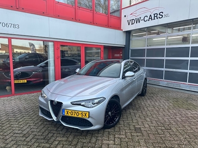 Alfa Romeo Giulia Benzine