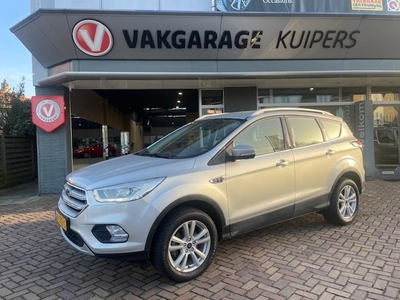 Ford Kuga Benzine