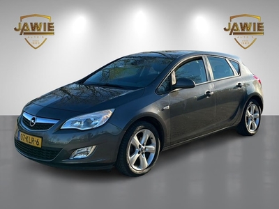 Opel Astra Benzine