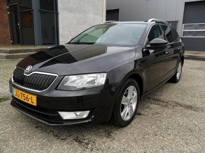 Skoda Octavia Benzine