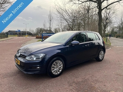 Volkswagen Golf Benzine