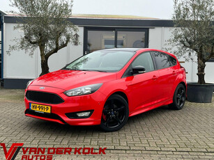 Ford Focus 1.5 Red Edition 150 PK Navi Cruise Climate