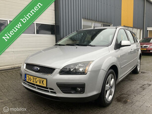 Ford Focus Wagon 1.8-16V Futura ZEER NETJES!