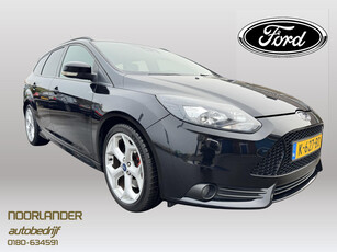 Ford Focus Wagon 2.0 EcoBoost ST-3 (250PK) Ford Focus Wagon 2.0 EcoBoost ST-3 (240PK)