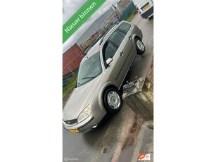 Ford Mondeo Wagon 1.8-16V Centennial