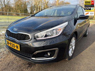 Kia Cee'd Sportswagon 1.6 GDI First Edition 135PK met navigatie, camera en trekhaak