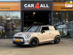 Mini Mini 2.0 Cooper S Classic LEDER/CARPLAY/XENON/STLVRM/VOL OPTIE!