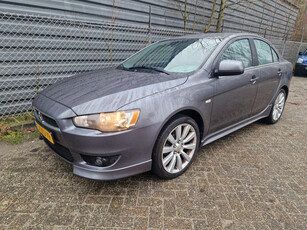 Mitsubishi Lancer Sports Sedan 1.8 Instyle