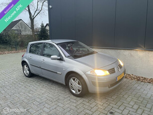 Renault megane AUTOMAAT nieuw apk 5D/airco