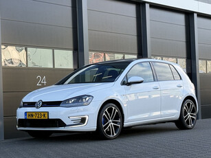 Volkswagen Golf 1.4 TSI GTE Pano Camera Xenon