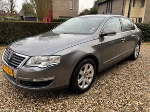 Volkswagen Passat 2.0 FSI Comfortline Business