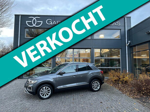 Volkswagen T-ROC 1.5 TSI Style camera- stoel en stuurverwarming