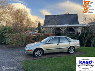 Volvo S40 1.8 Europa bj 2002