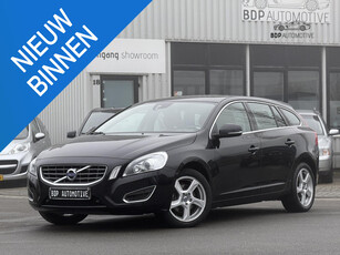 Volvo V60 1.6 T4 Summum AUTOMAAT/LEER/TREKHAAK