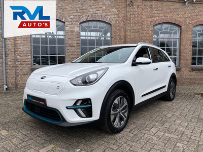 Kia E-Niro DynamicLine 64kWh 1e Eigenaar Navigatie Camera Leder