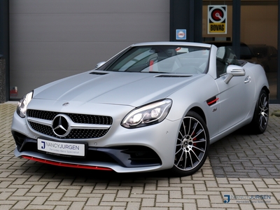 MERCEDES SLC 300 AMG | Red Art Edition | 9-G Automaat | Airscarf | Stoelverwarming | Comand Navi | Pano | Apple Car Play | Modeljaar 2018 | UNIEKE Cabrio !! | Volledig dealeronderhouden!!