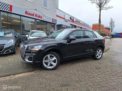 AUDI Q2 35 TFSI CoD SPORT S LINE EDITION AUTOMAAT / Navigatie / Stoelverwarming /