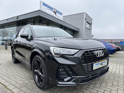 Audi Q3 35 TFSI S-line Standkachel Black Edition