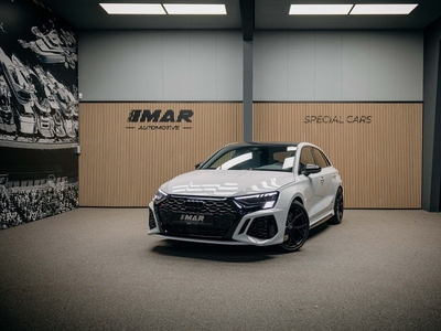 Audi RS3 Sportback 2.5 TFSI RS 3 quattro | Adaptive cruise control | Panoramadak | Stoelverwarming | Elektrisch verstelbare voorstoelen incl. memory |