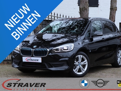 BMW 2-SERIE Active Tourer 225xe iPerformance |Panoramadak |Head-up display |File assistent |Sportstoelen