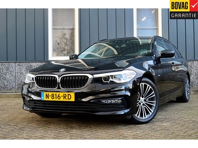 BMW 5-SERIE Touring 520i High Executive Sport-Line Rijklaarprijs-Garantie Navigatie Camera Sport Interieur Led Sfeer verlichting