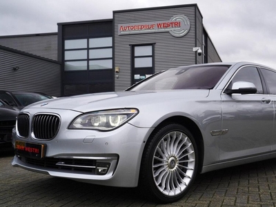 BMW 7-serie 750d xDrive High Executive | Alpine 21 inch | LED | Adaptieve cruise | Trekhaak | Lane Assist | Head up display |